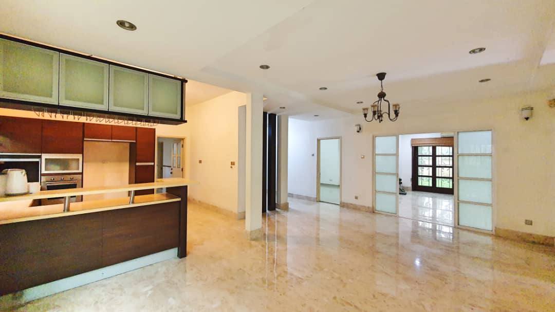 Corner Lot Bungalow Bidai Residence - photo 4