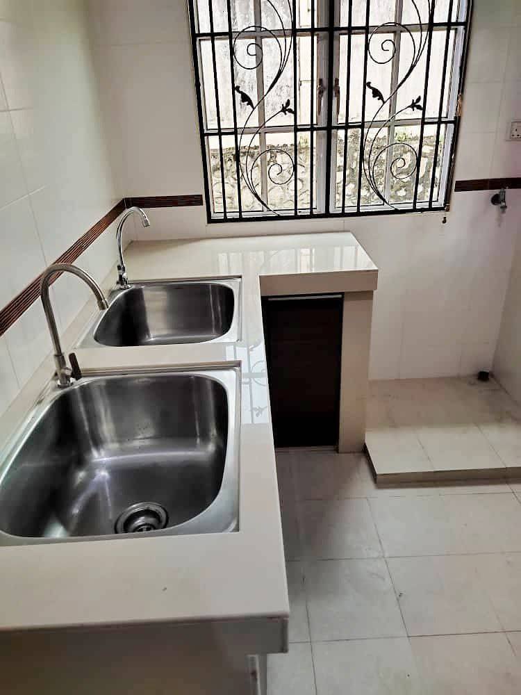 Corner Lot Bungalow Bidai Residence - photo 10