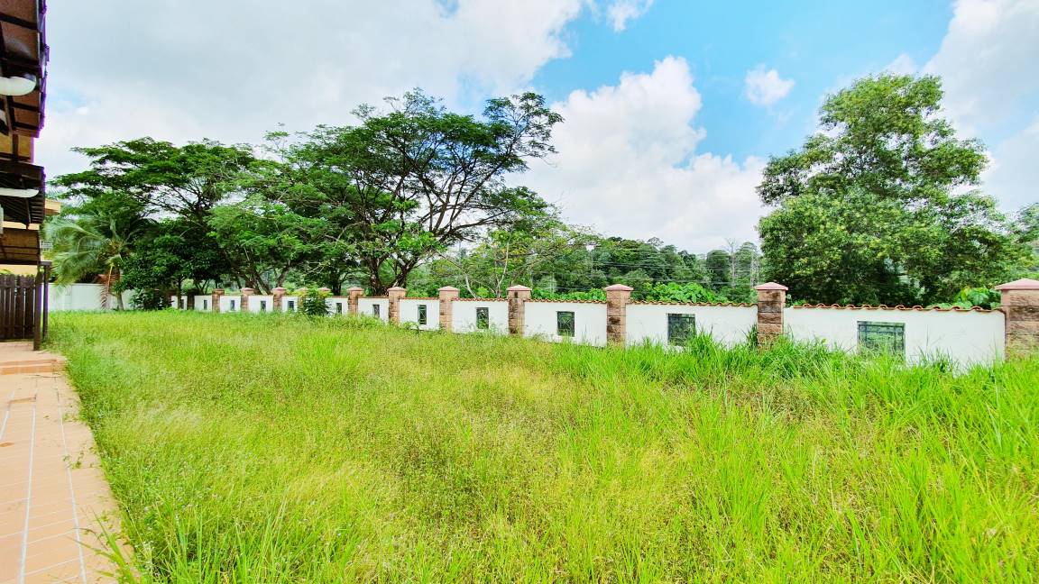 Corner Lot Bungalow Bidai Residence - photo 5