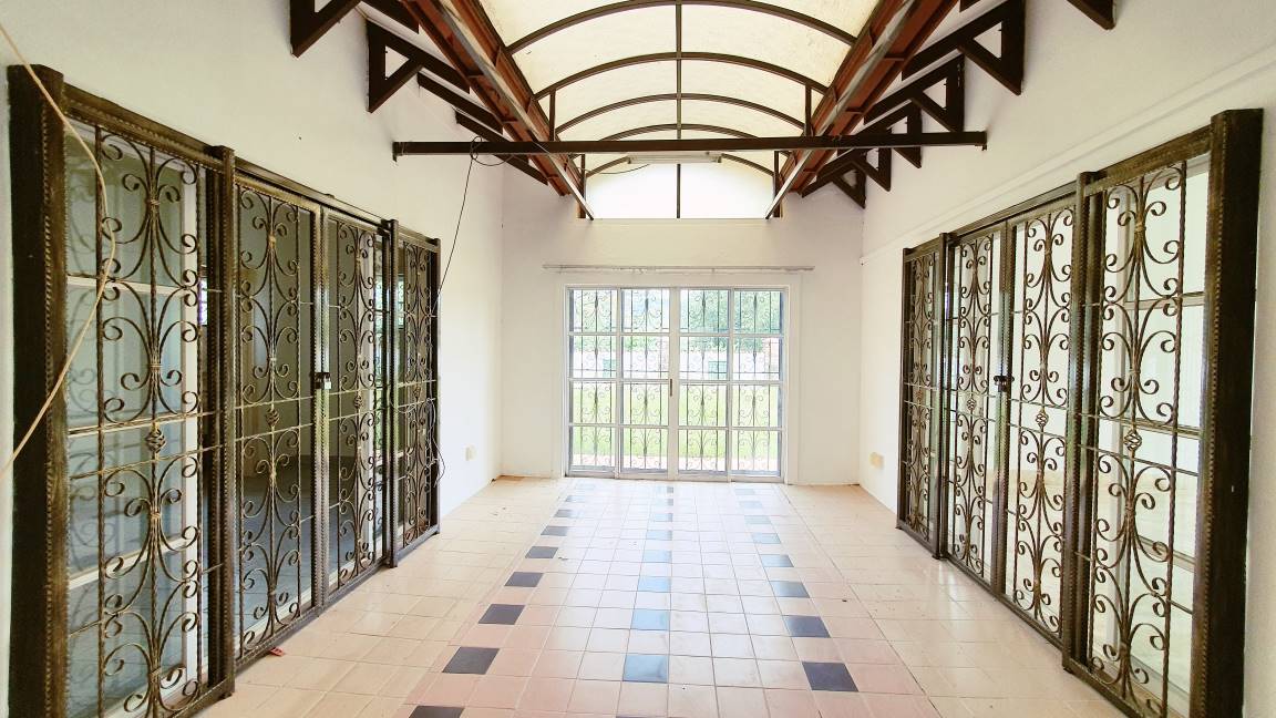 Corner Lot Bungalow Bidai Residence - photo 9