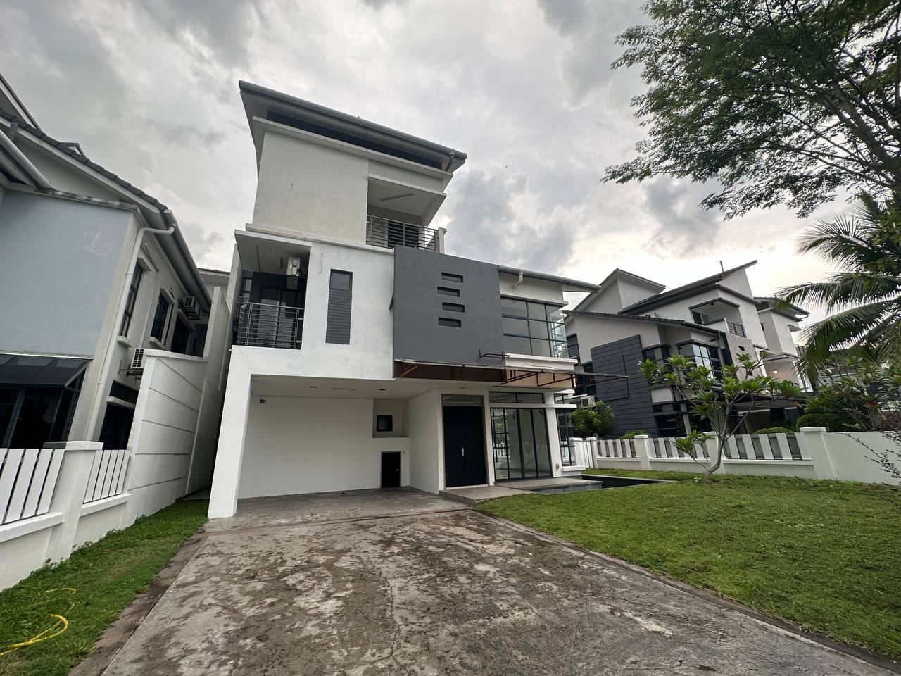Semi D Mezzo Jalan Bait Bukit Jelutong - photo 2
