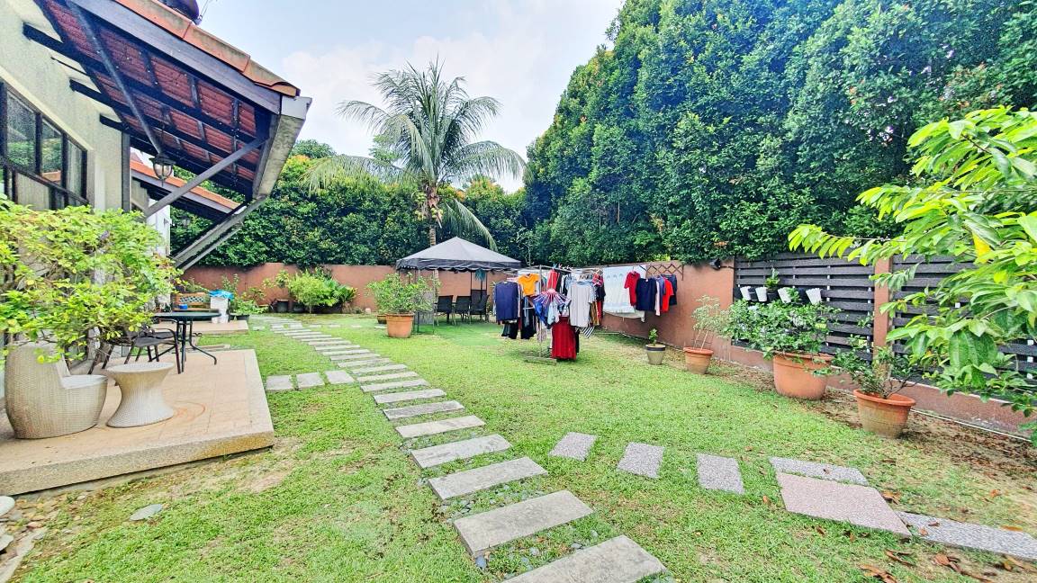 End Lot Lagenda Jalan Teratak Bukit Jelutong - photo 3