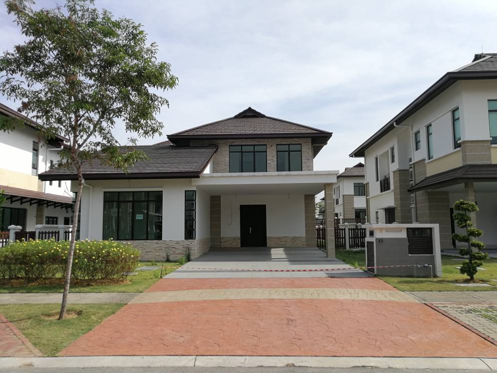 Bungalow Setia Eco Park, Setia Alam - photo 2