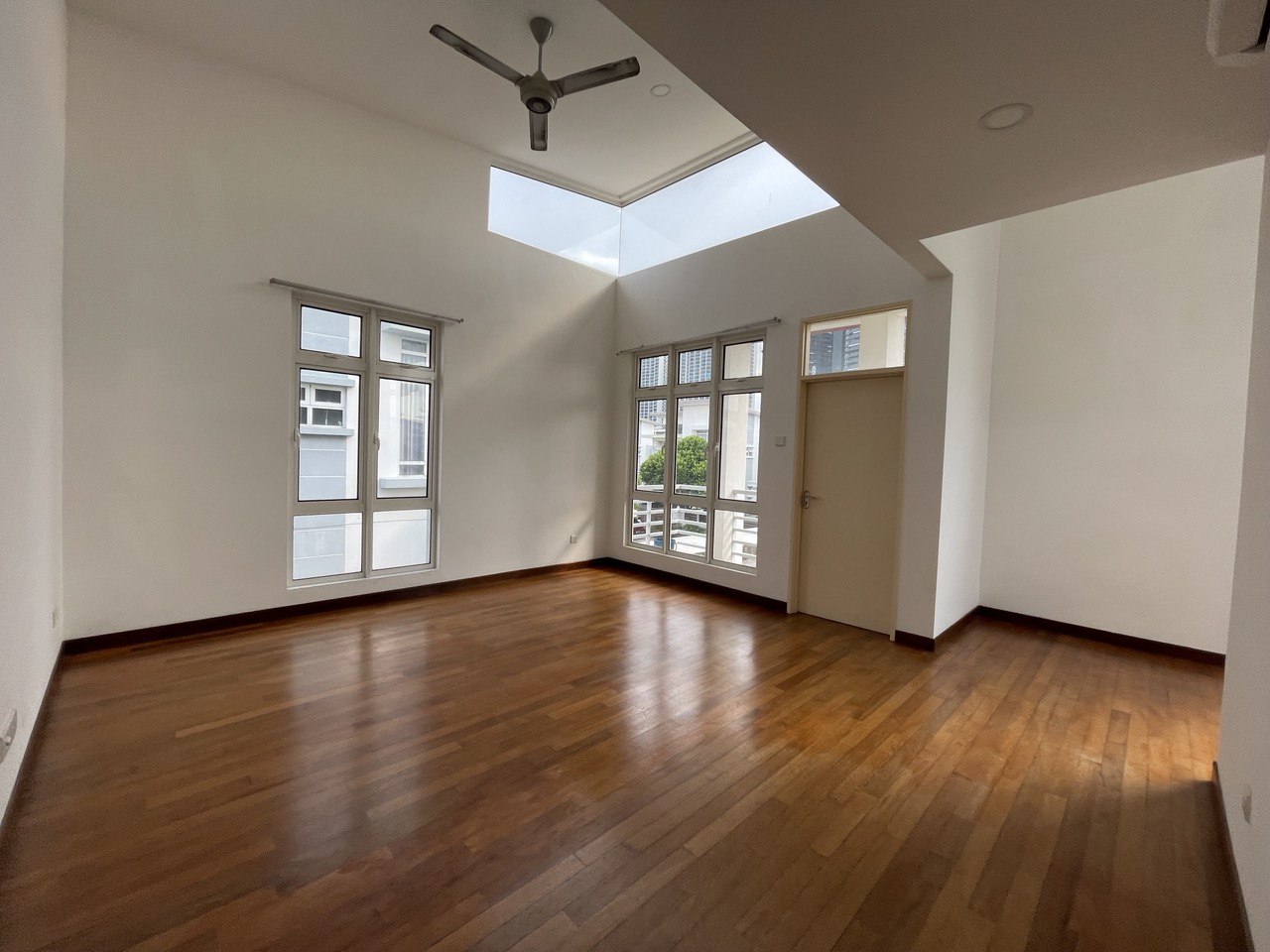 Bungalow Casa Idaman, Setia Wawasan - photo 4