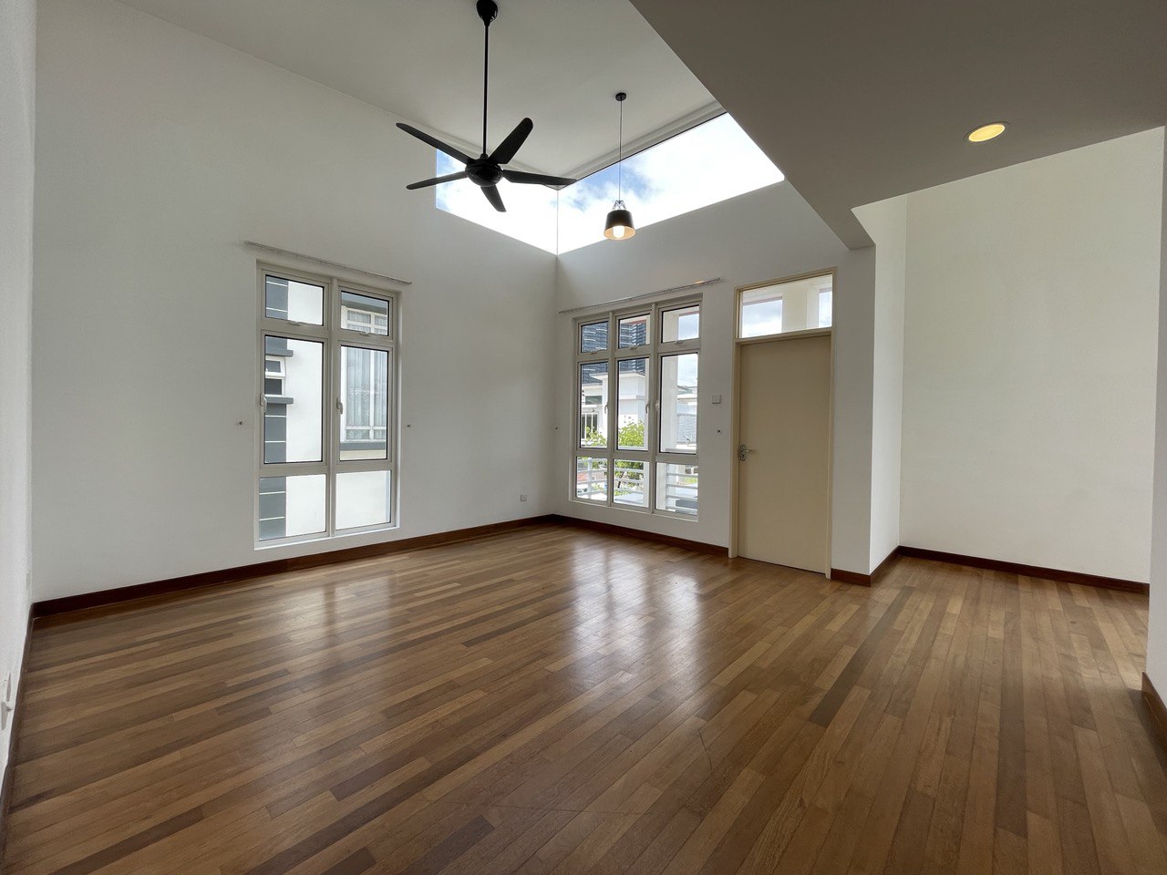 Bungalow Casa Idaman, Setia Wawasan - photo 9