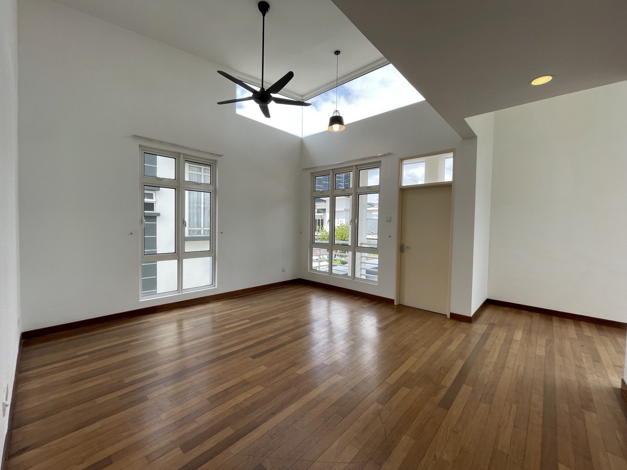 Bungalow Casa Idaman, Setia Wawasan - photo 10