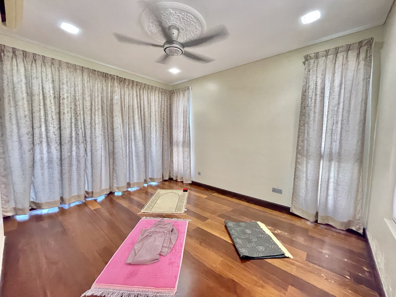 Bungalow Forte Jalan Titian Bukit Jelutong - photo 7