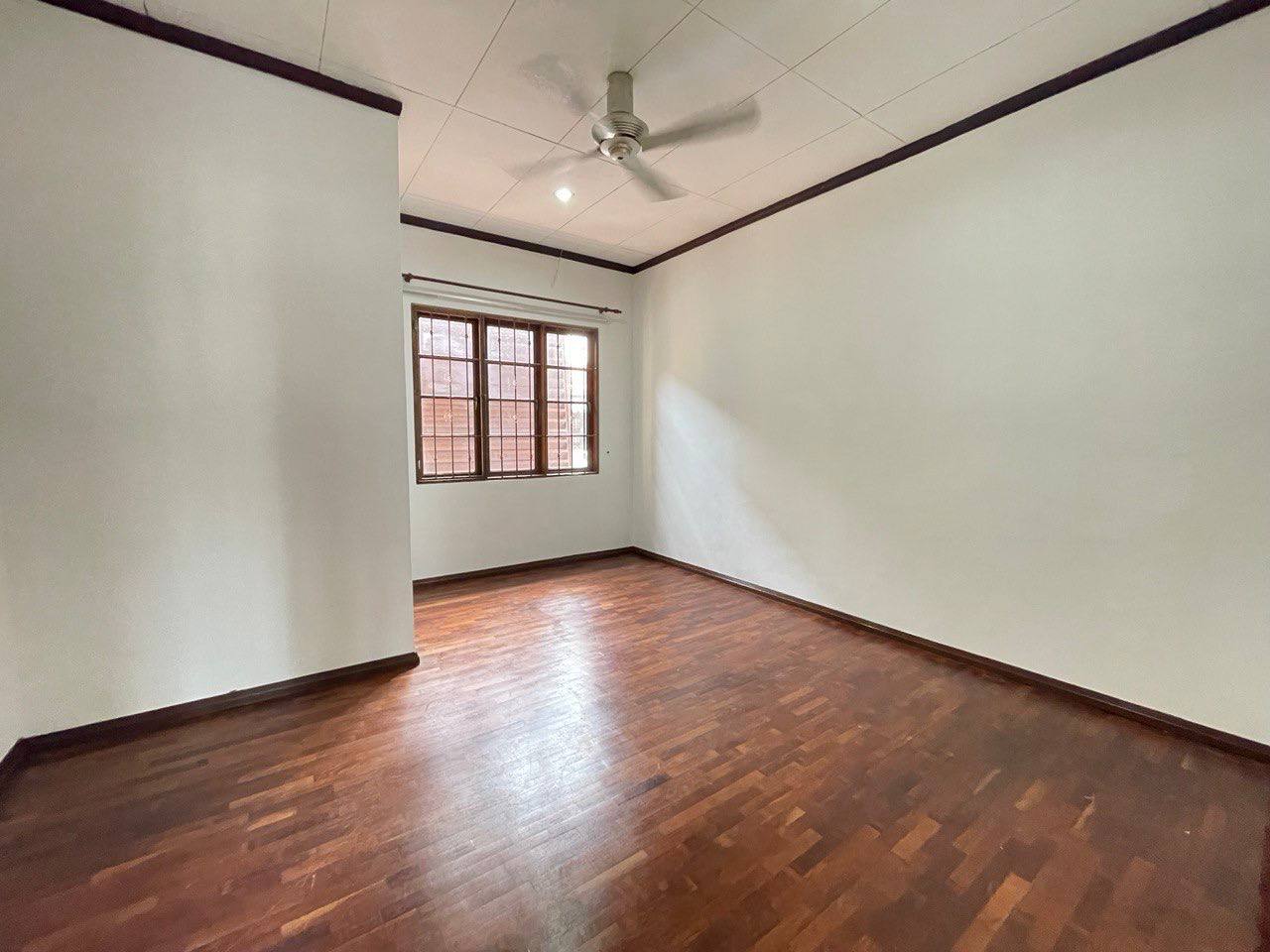 Double Storey Terrace Jalan Adang Bukit Jelutong - photo 7