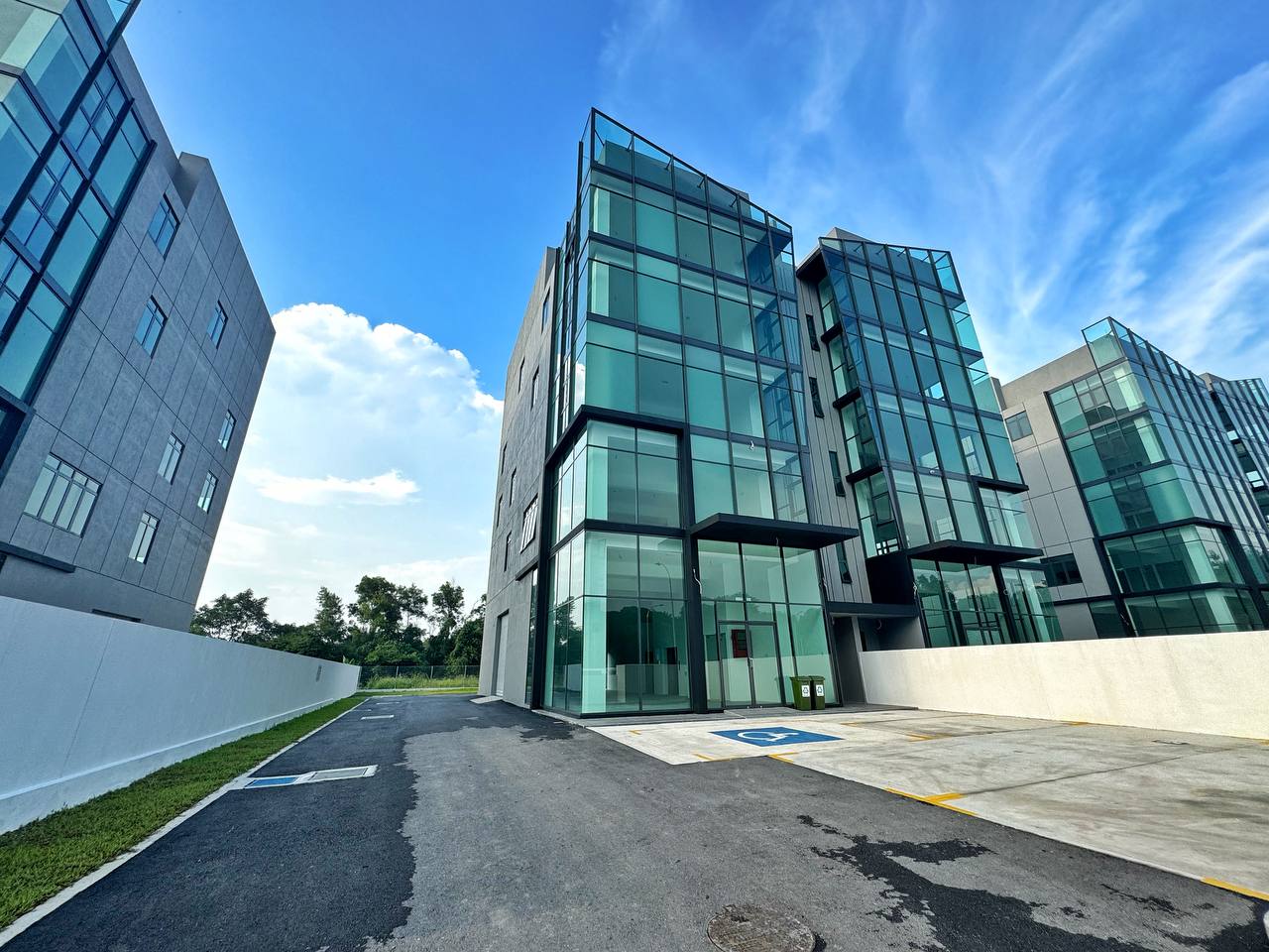 Semi-D Factory Novus Business Park Hicom Glenmarie - photo 3