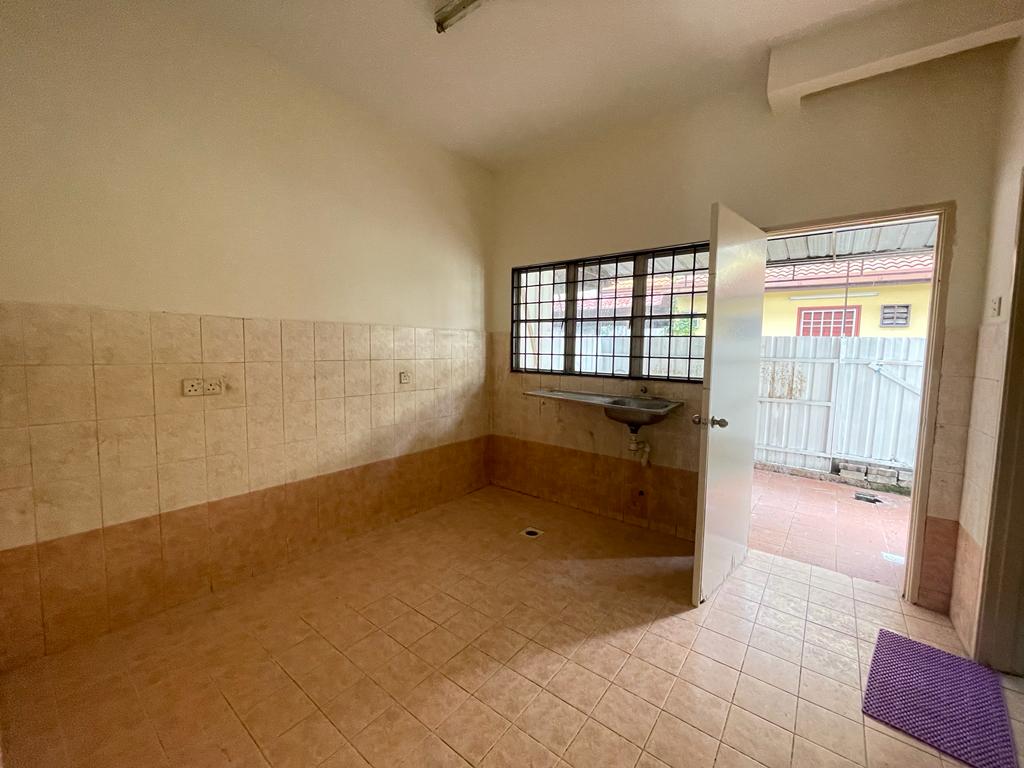 Double Storey Terrace Jalan Serambi Bukit Jelutong - photo 4