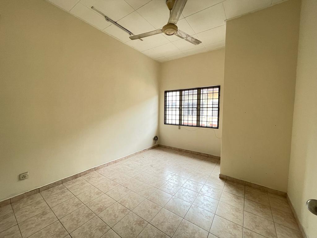 Double Storey Terrace Jalan Serambi Bukit Jelutong - photo 12
