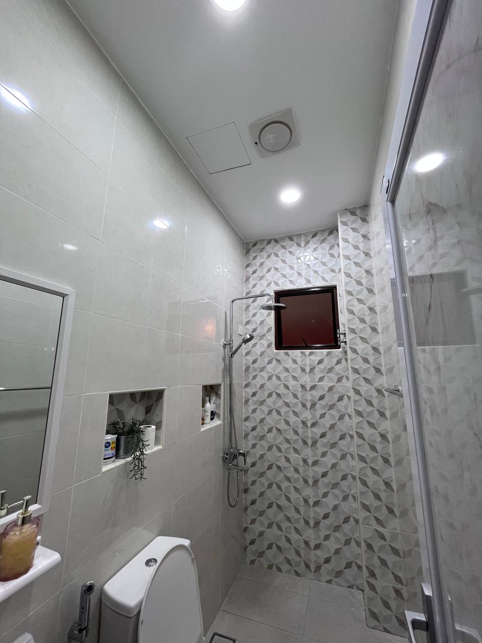 Tropika Residence 2 Jln Tiang Seri Bukit Jelutong - photo 11