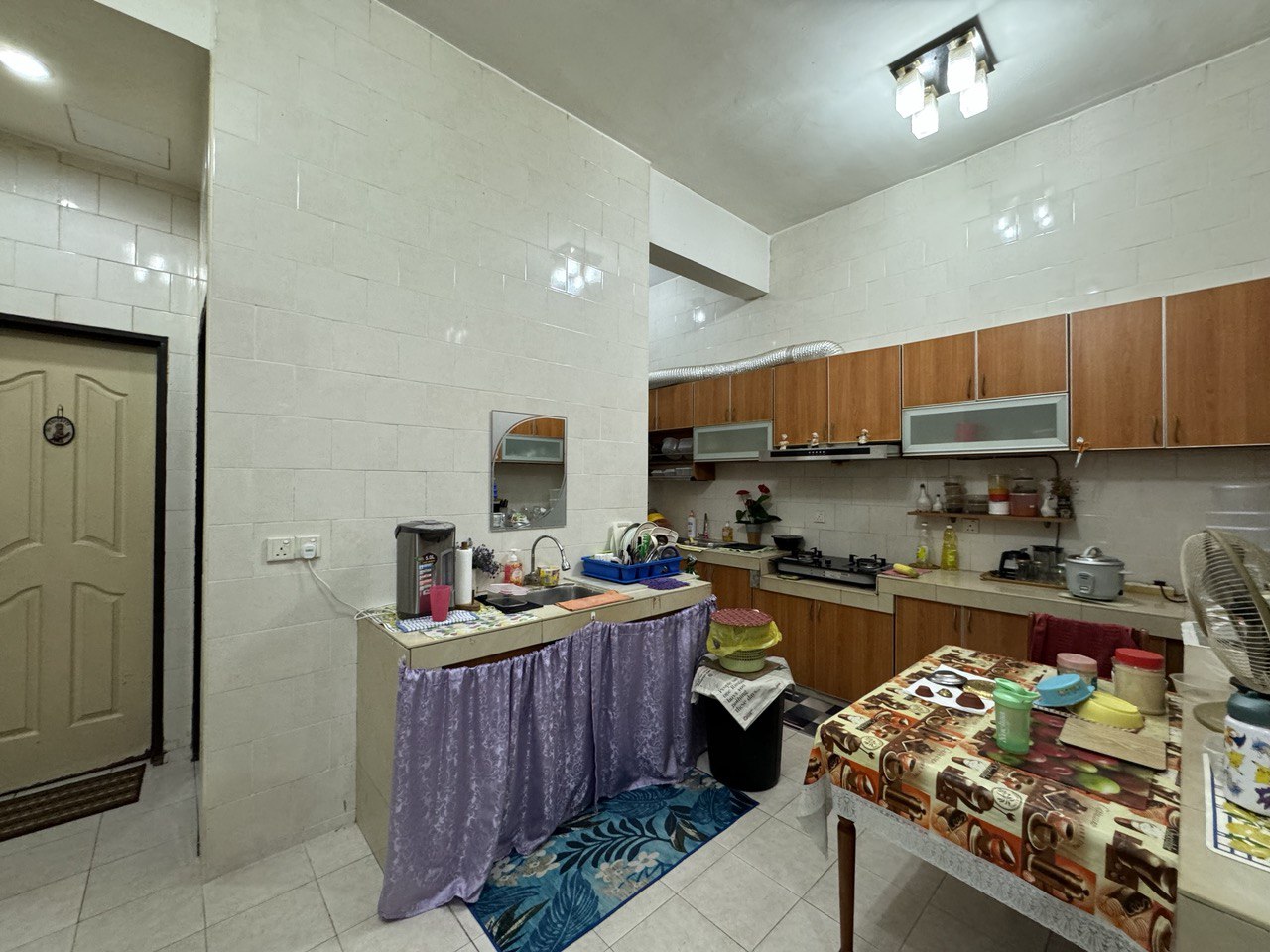 Tropika Residence 2 Jln Tiang Seri Bukit Jelutong - photo 9