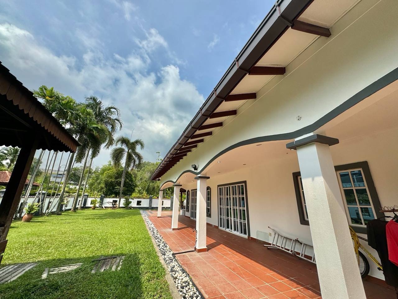 Corner Lot Bungalow Bidai Residence - photo 7