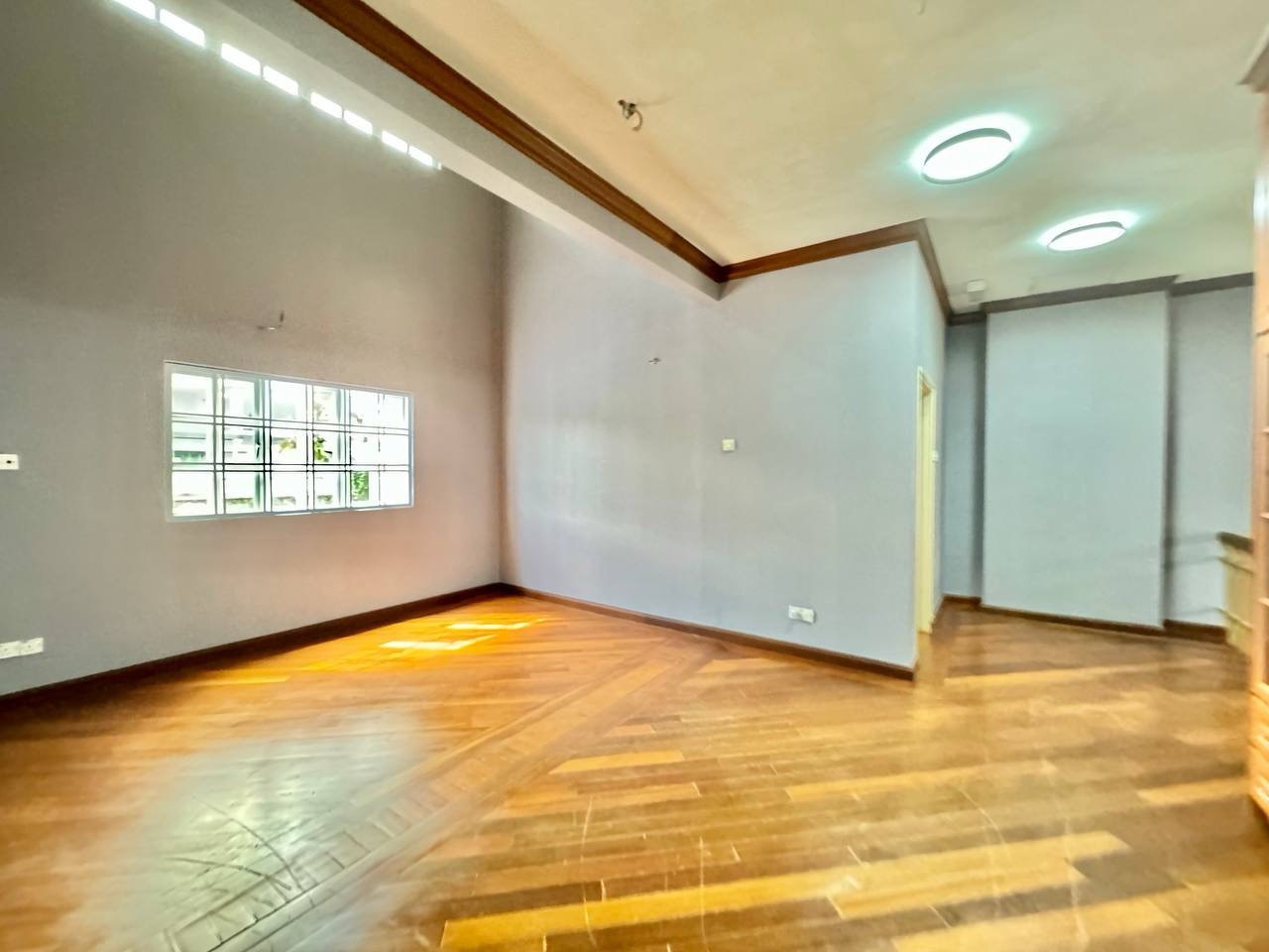 Corner Lot Bungalow Bidai Residence - photo 9