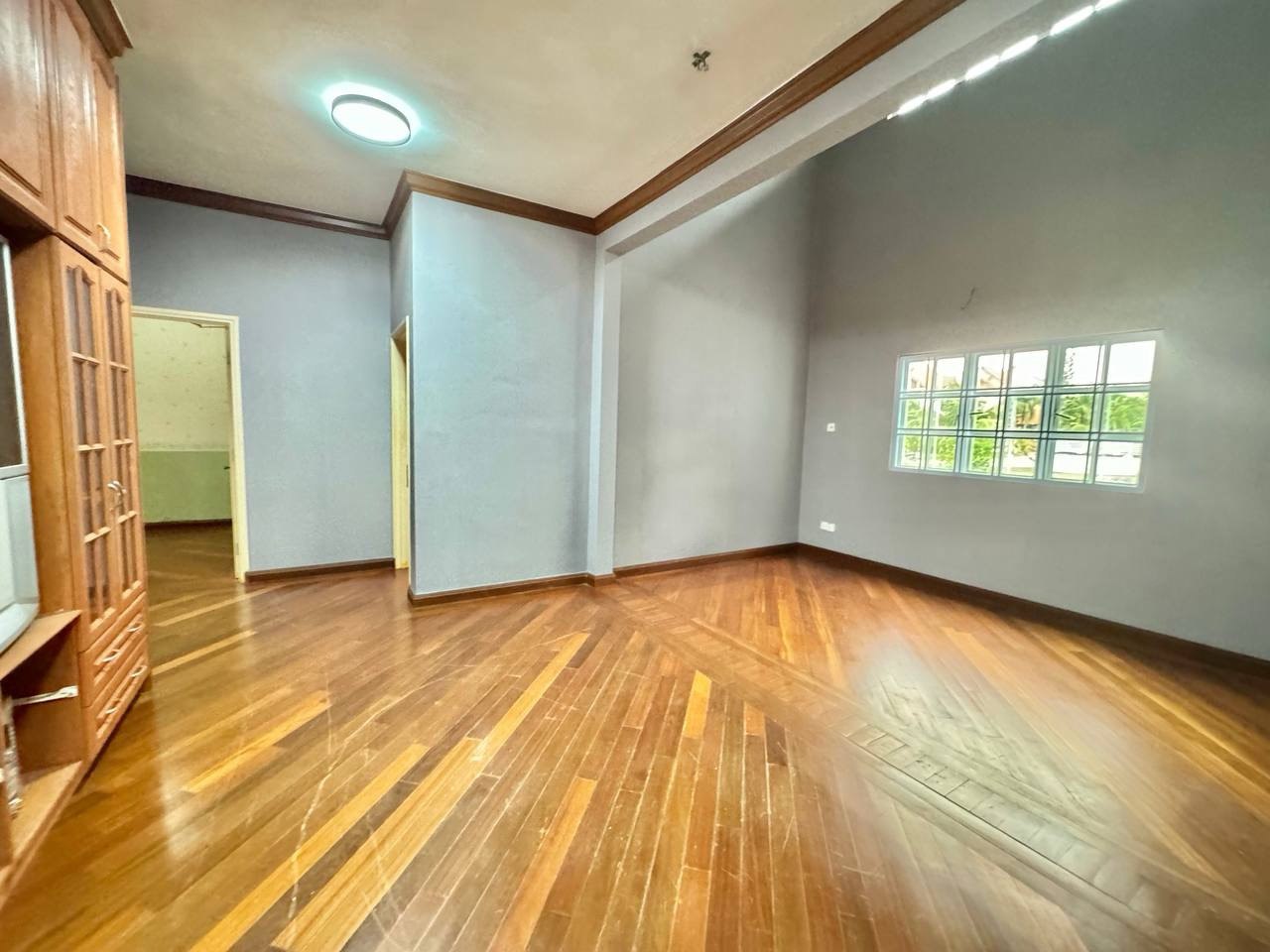 Corner Lot Bungalow Bidai Residence - photo 11