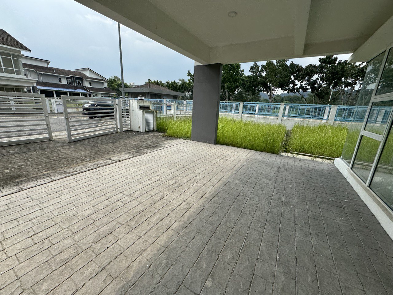 Semi D Laurus Bukit Bandaraya Seksyen U11 - photo 3