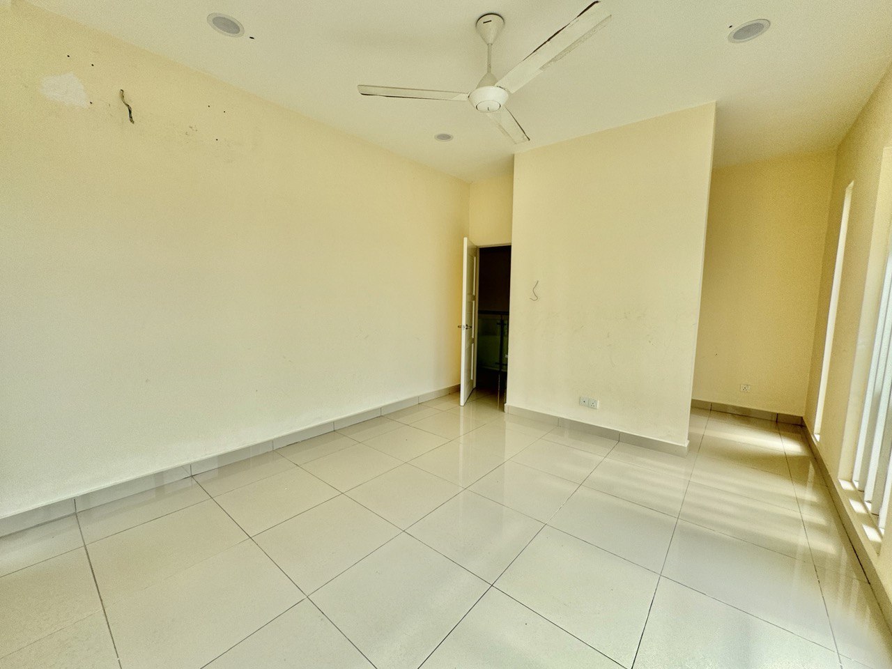 Semi D Laurus Bukit Bandaraya Seksyen U11 - photo 9