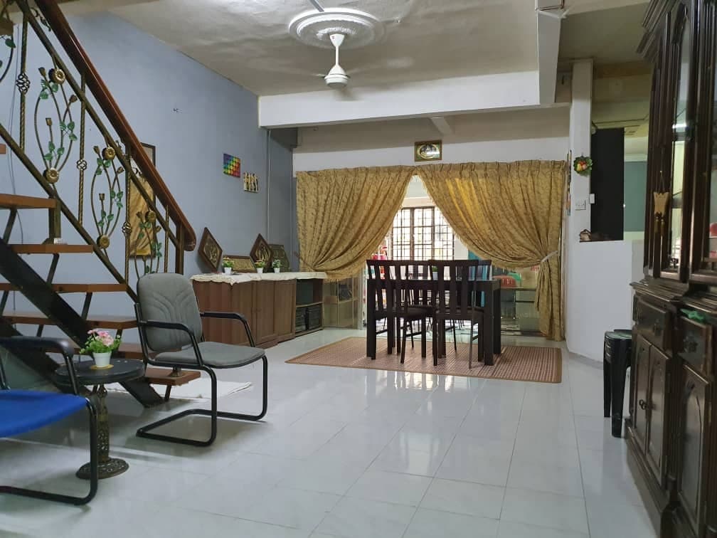 FREEHOLD,DOUBLE STOREY, TAMAN PERMATA 1