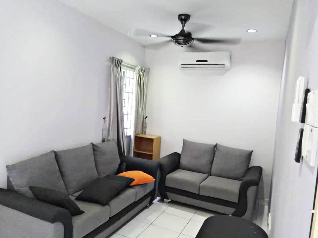RENOVATED,Bandar Saujana Putra,Townhouse - photo 3