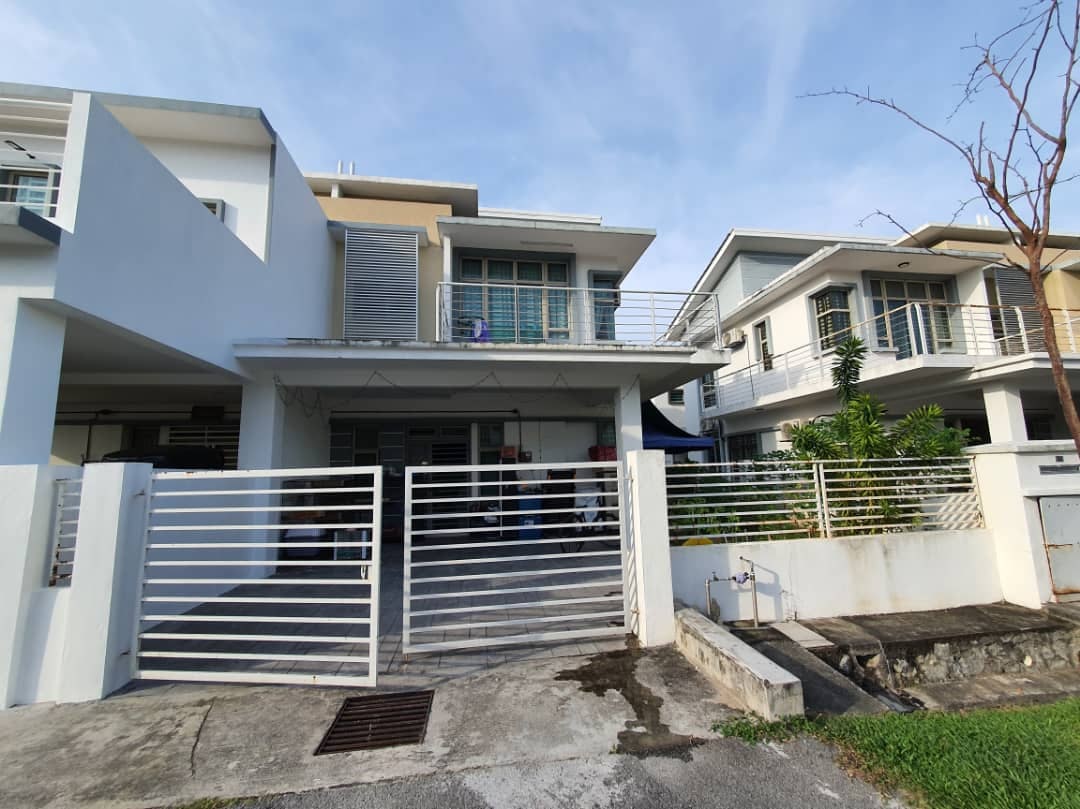 2 STOREY SEMI D ROYAL IVORY, BANDAR SAUJANA PUTRA