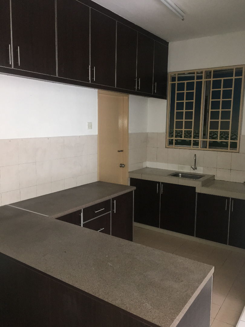 Corner Unit, Jemerlang Apartment, Selayang Heights - photo 4