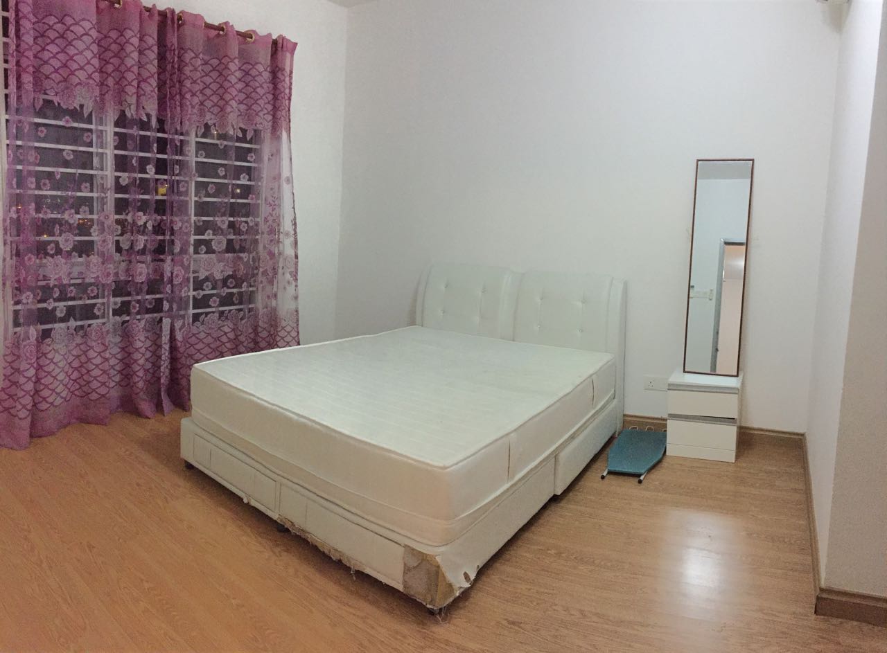Semarak Condo, Taman Raintree, Bt Caves, Selangor - photo 2