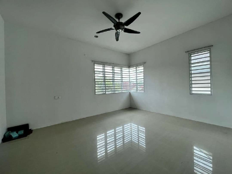 [Freehold] Semi-d Dua Tingkat Di Klebang Impian. - photo 4