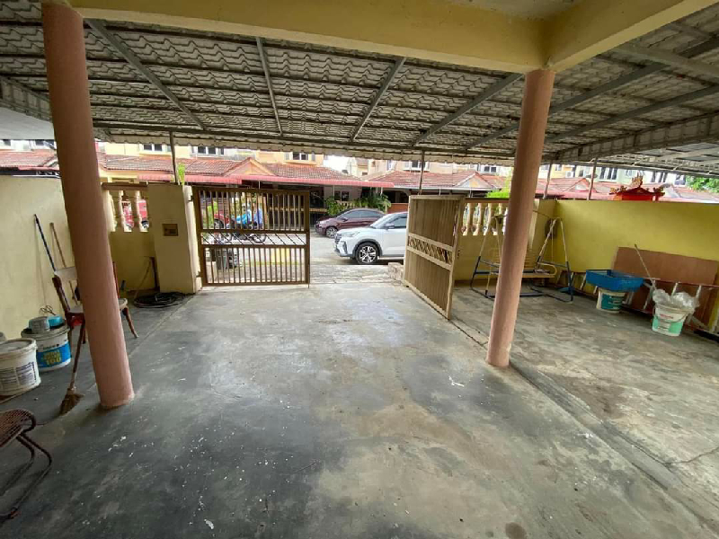 Rumah Teres  2 Tingkat Di Bandar Baru Lahat Untuk Dijual - photo 2
