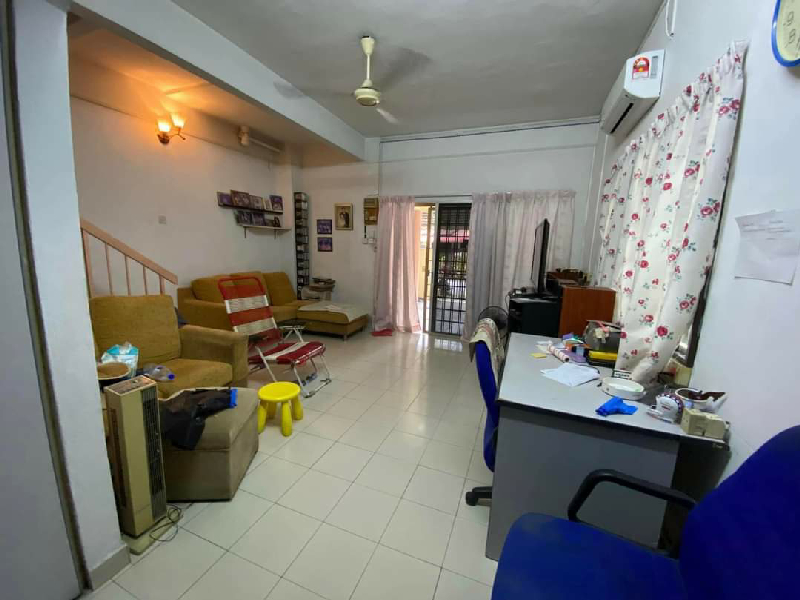 Rumah Teres  2 Tingkat Di Bandar Baru Lahat Untuk Dijual - photo 4
