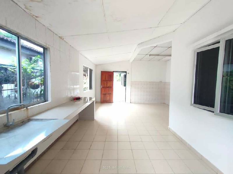 BANGLO CANTIK DAN LUAS DI SERI MANJUNG PERAK RM460K NEGO! - photo 8