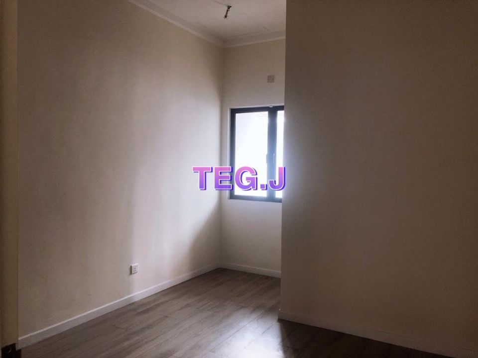 2 Storey Bukit Raja 20x70 630k - photo 3