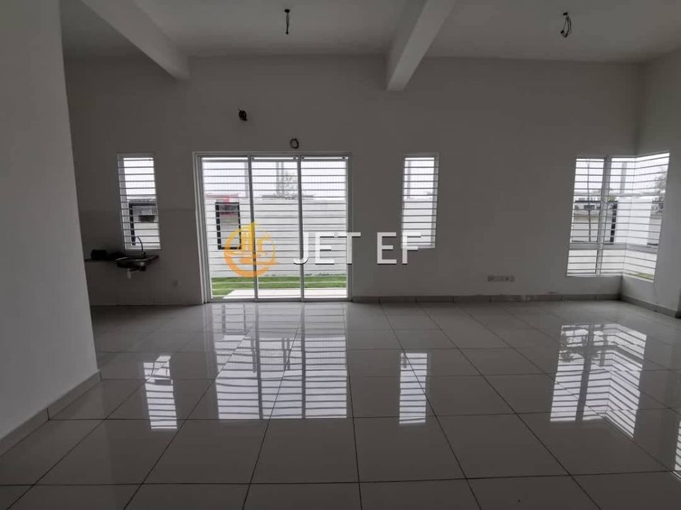 Bukit Raja Laman Vista 3sty Endlot 35x70 1200000 - photo 2