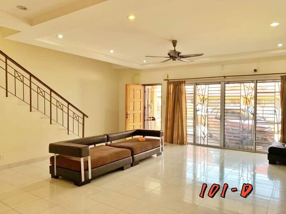 Bandar Puteri Klang 22x75 685000