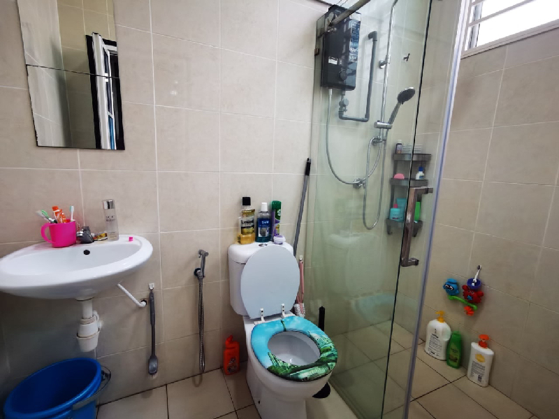 Renovated 2 Storey Bangi Avenue 2 Seksyen 6 - photo 7