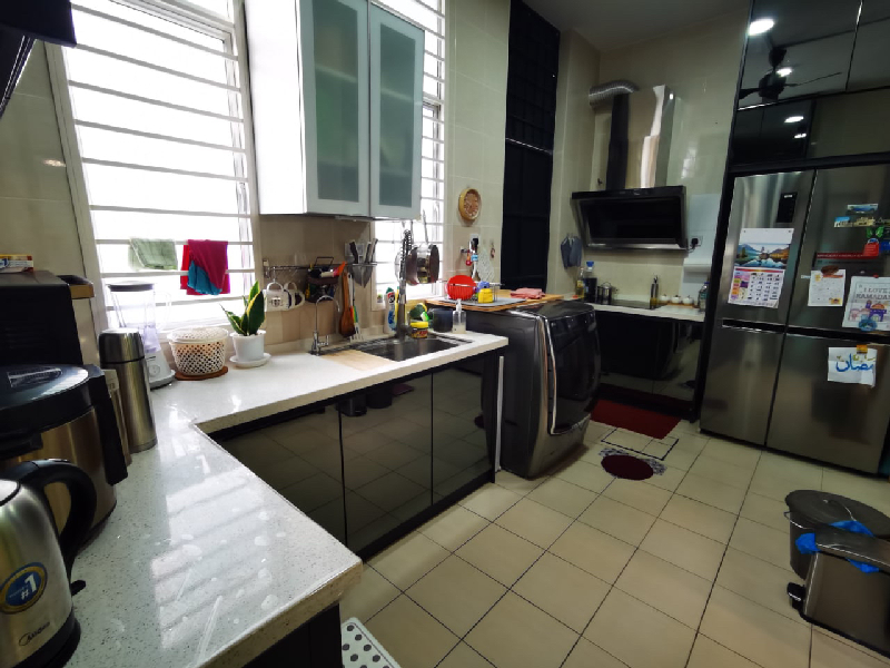 Renovated 2 Storey Bangi Avenue 2 Seksyen 6 - photo 9
