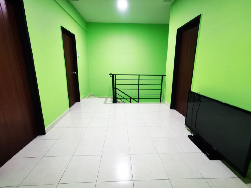 Renovated 2 Storey Bangi Avenue 2 Seksyen 6 - photo 11