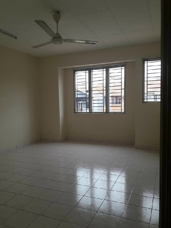 Double Storey Terrace Taman Vista Emas Taman Universiti Bangi - photo 3