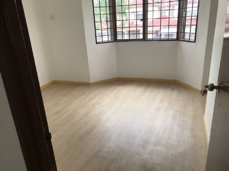 New Refurbished 2 Storey Seksyen 8 Bandar Baru Bangi - photo 2