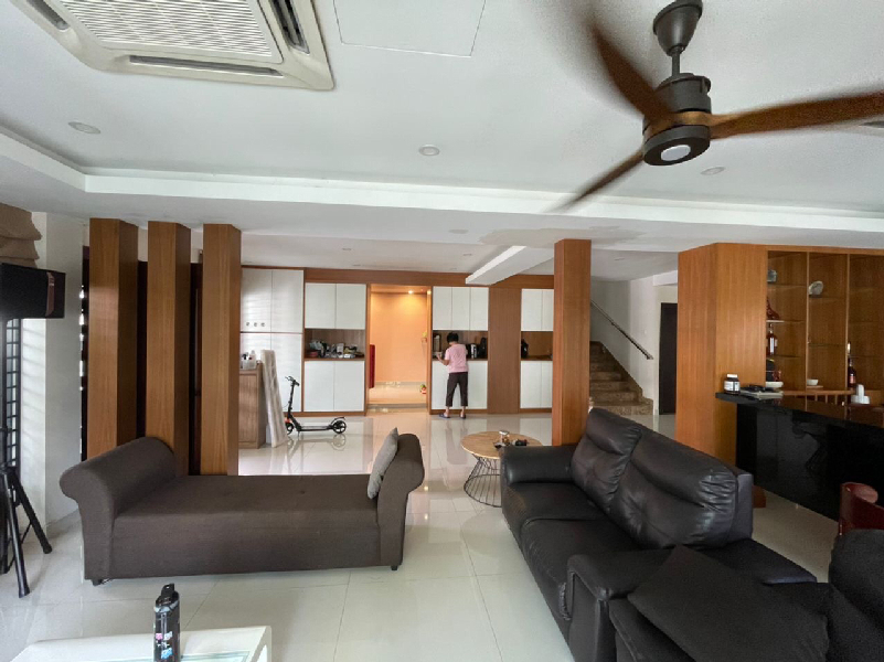 Renovated Corner 2 Storey Taman Sutera 2 Kajang - photo 3