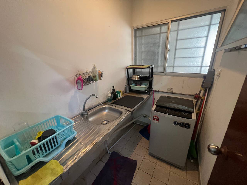 Urgent Sale Fully Furnished Suria Jelatek Residence Ampang Walking Distance to Lrt Jelatek - photo 9