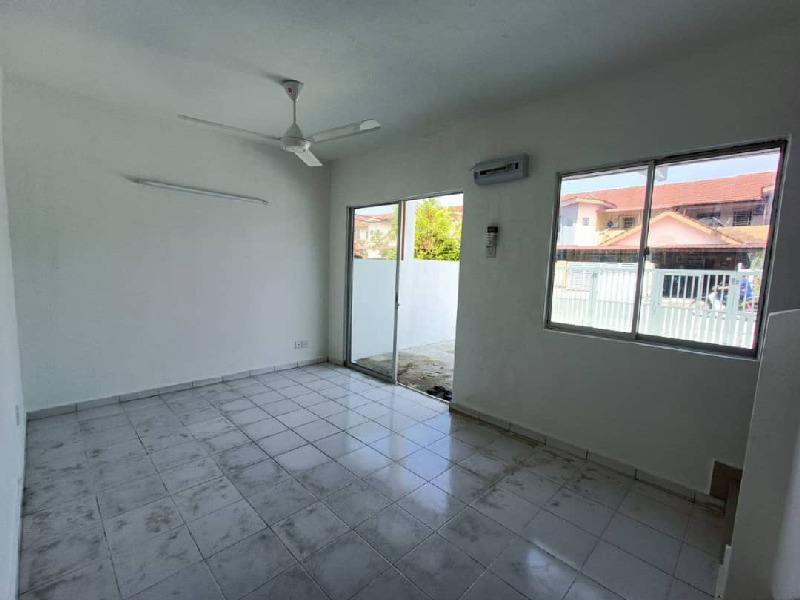 Teres 1 Setengah Tingkat Jalan Kekwa Serendah - photo 4