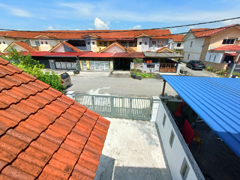 Teres 1 Setengah Tingkat Jalan Kekwa Serendah - photo 11