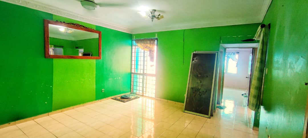 Blok E Level 3 Apartment Mawar Taman Sutera Kajang - photo 4