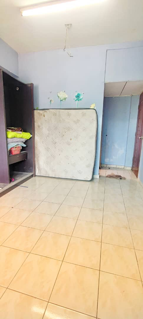 Blok E Level 3 Apartment Mawar Taman Sutera Kajang - photo 6