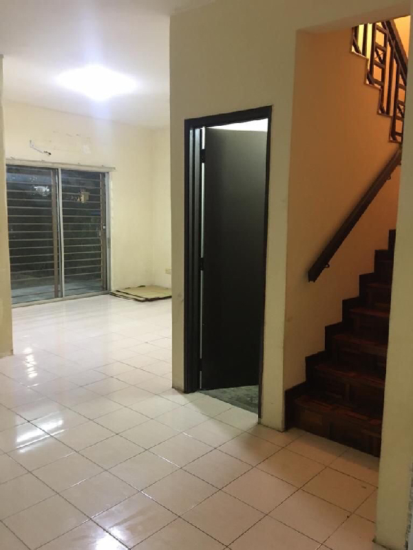 Double Storey Terrace Taman Puncak Jalil Seri Kembangan Selangor - photo 2