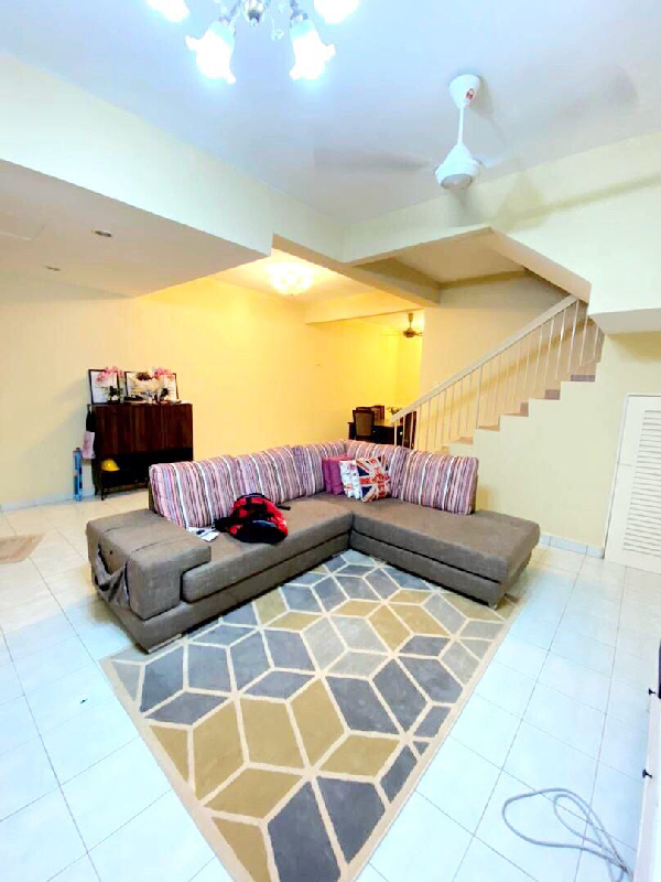 Double Storey Terrace Lestari Putra Seri Kembangan Selangor - photo 4