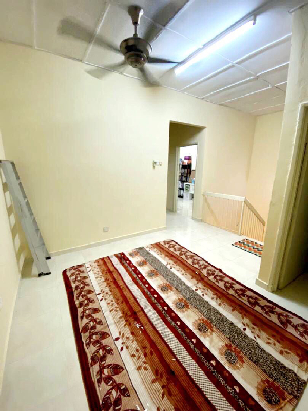 Double Storey Terrace Lestari Putra Seri Kembangan Selangor - photo 9
