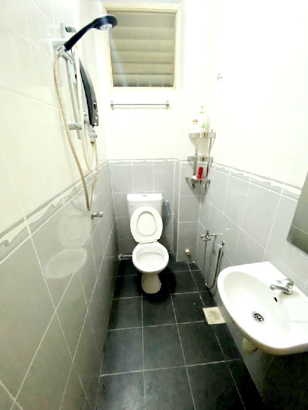 Double Storey Terrace Lestari Putra Seri Kembangan Selangor - photo 12