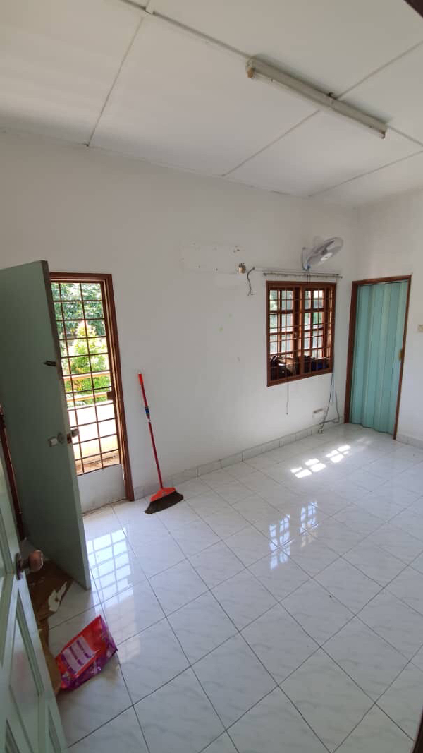 Corner Lot Double Storey Taman Semarak Kajang Selangor For Sale - photo 4